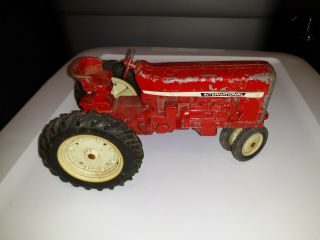 Vintage Red Toy Tractor Die - Cast Ertl Ih International Harvester Made In Usa.