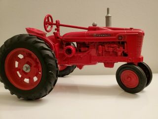 Ertl Diecast Tractor,  1/16 Scale Model Case Ih Mccormick Farmall H Vintage