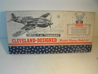 Early Cleveland Curtiss P - 40 Tomahawk Flying 1941 Model Kit