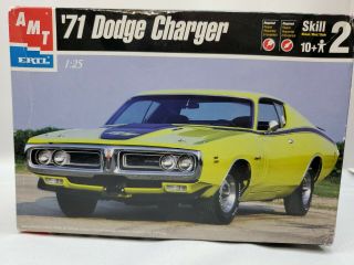 Amt 1971 Dodge Charger 1/25 Scale Kit 30053 Open Box