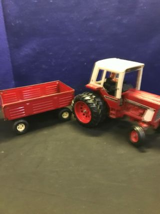 Vintage Ertl Die Cast International Harvester 1586 Toy Farm Tractor And Wagon