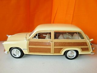 Motor City Classics 1949 Ford Woody Wagon 1:18 Diecast No Box