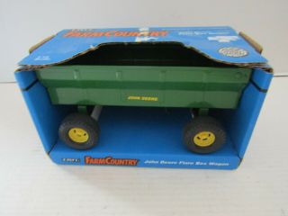 Toy Tractor Attachment 1:16 Scale Ertl Farm Country John Deere Flare Box Wagon