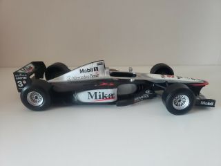 2000 Hot Wheels Mercedes - Benz F1 Formula 1 Car 3 Mika Hakkinen 1:24 Scale