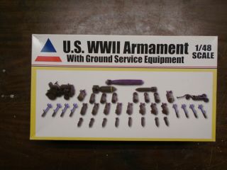 Accurate Miniatures 1/48 U.  S.  Wwii Armament With Ground Service Equipment 9900