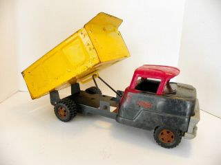 Vintage Pressed Steel Structo Toy Dump Truck 15.  5 " Long