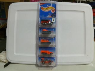 Hot Wheels 5 Pack With Troop Convoy