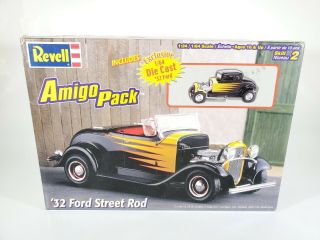 Revell Monogram Model Kit 32 Ford Street Rod Amigo Pack - 1/25 Scale No Diecast