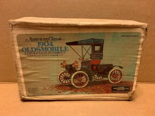 1904 Oldsmobile Curved Dash Runabout - 1974 Aurora 1/16 Scale Model