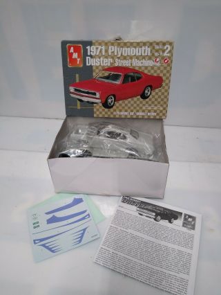 Amt Ertl 1971 Plymouth Duster Street Machine 1:25 Scale Model Kit 38025 Open Box