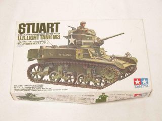 1/35 Tamiya M3 Stuart Us Light Scout Tank & 1 Figure Plastic Model Kit 35042