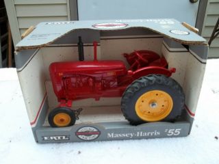 1993 Ertl Toy 1/16 Scale Massey Harris 55 Tractor 1292 Vgc