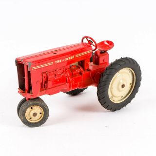 Vintage 1963 Carter Tru - Scale Red Tractor 401