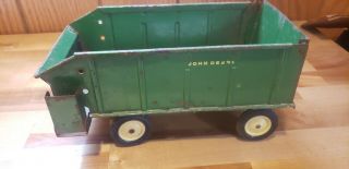 Vintage John Deere Chuck Wagon 112 ? Green Rustic Well