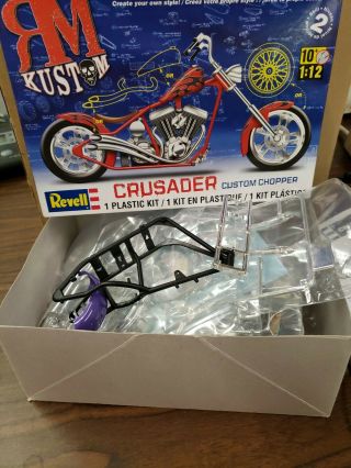 Revell Rm Kustom Crusader Custom Chopper - 1:12 Scale Model Kit