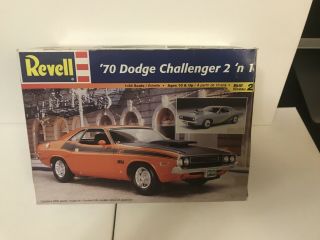 Revell 85 - 2596 1970 Dodge Challenger T/a 2n1 1/24 Model Car Mountain 1999 Fs