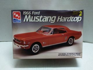Amt 1:25 Scale 1966 Ford Mustang Hardtop