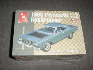 Amt 1968 Plymouth Road Runner Model Kit 1/25 Scale
