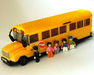 Sluban Big School Bus M38 - B0506
