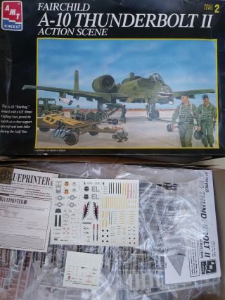 1997 Amt 8587 A - 10 Thunderbolt Ii Action Scene - 1/48 Scale Model Kit