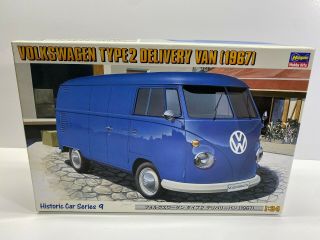 Hasegawa 1:254 Scale 1967 Volkswagen Type 2 Delivery Van Inside Model Kit
