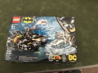 Lego Dc Comics Batman Mr Freeze Bat Cycle Battle Set 76118