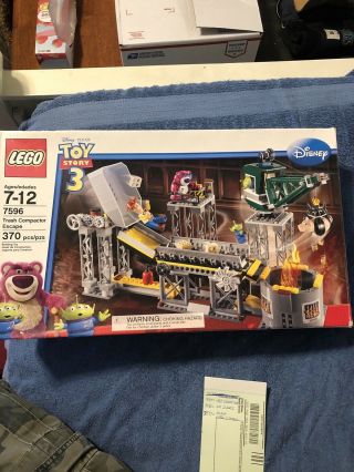 Lego Toy Story 3 Trash Compactor Escape (7596)