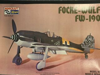 Hasegawa Minicraft 1:32 Focke - Wulf Fw - 190 Plastic Aircraft Model Kit 1060u