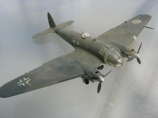 Built 1/72 Heinkel He - 111