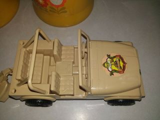 Vintage Processed Plastic Co.  Toy Army Jeep and Howitzer Cannon 9370 and 7175 2