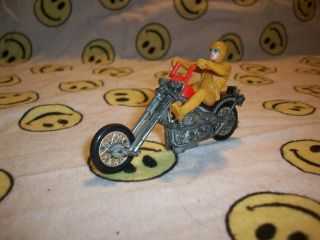 Hot Wheels Rrrumblers Rumblers Motorcycle Mean Machine Chopper,  Red Yellow Rider