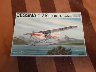 Modelcraft 1/48 Cessna 172 Float Plane Kit 48004