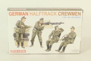Dragon Model Kit 1:35 Scale German Halftrack Crewman