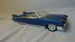 Maisto 1/18 Scale Diecast 1959 Blue Cadillac Eldorado Biarritz