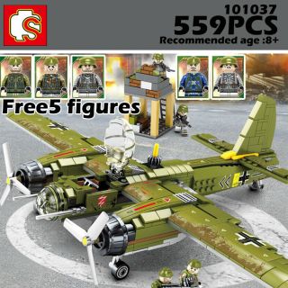 Sembo Blocks Military Ju - 88 Bombing Plane Model Building Bricks 5 Figures 559pcs