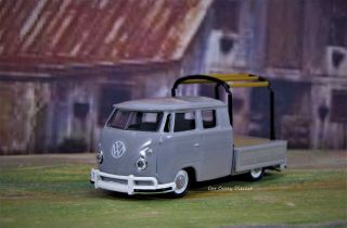 1960 Vw Volkswagen Double Cab Pickup Truck 1/64 Collectible / Diorama Model