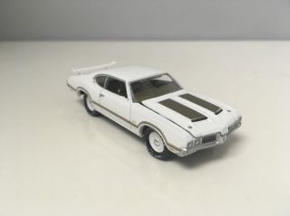 1970 70 Olds Oldsmobile Cutlass 442 S W - 31 Collectible 1/64 Scale Diecast