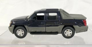 Welly 2314 Chevrolet Avalanche 1/43 Scale Diecast Truck - Blue -