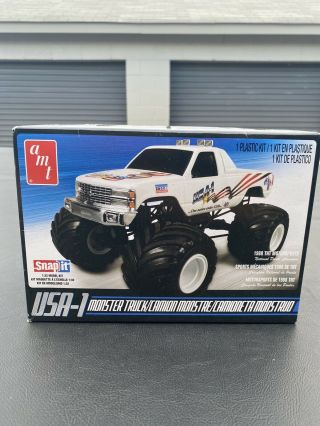 Amt Usa - 1 Chevy Monster Truck Snap Tite 1:32 Scale Model Kit