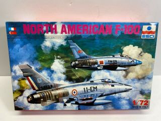 Esci 1/72 Scale North American F - 100 Vintage Model Kit