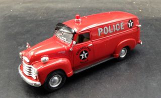 First Gear 1949 Chevrolet Panel Truck Philadelphia Police Red 18 - 1442 1:34 W/box