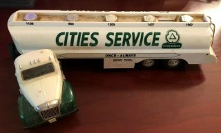 1998 Jmt Replicas Cities Service B Mack Tanker Truck Limited Edition /8900 Made