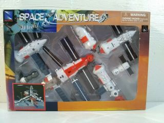 Ray Space Adventure Model Kit Space Station Nasa Mir Space Station