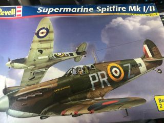 2001 Revell 85 - 5516 Supermarine Spitfire Mk I/ii - 1/32 Partially Built