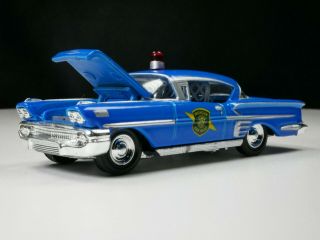 1958 Chevy Impala Michigan State Police 1/64 Scale Diorama Car Rare Real Riders