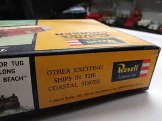 Revell H - 302 Chris - Craft 42 ' Flying Bridge Cruiser kit 1:56 1964 3