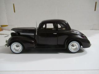 Motormax 1939 Chevy Coupe Hardtop 1:24 Scale