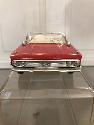 1960 Chevy Impala Convertible 1/24 Model Car 8.  25” Long In Plastic Display Case 2