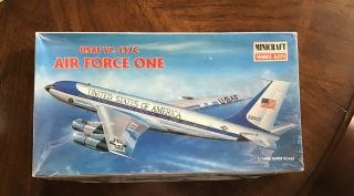 Minicraft.  Air Force One.  1/144 Scale Usaf Vc - 137c