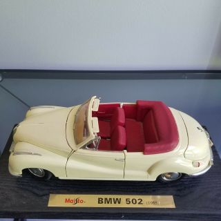 Maisto 1955 Bmw 502 Convertible Diecast Car Cream Red Interior 1/18 Scale